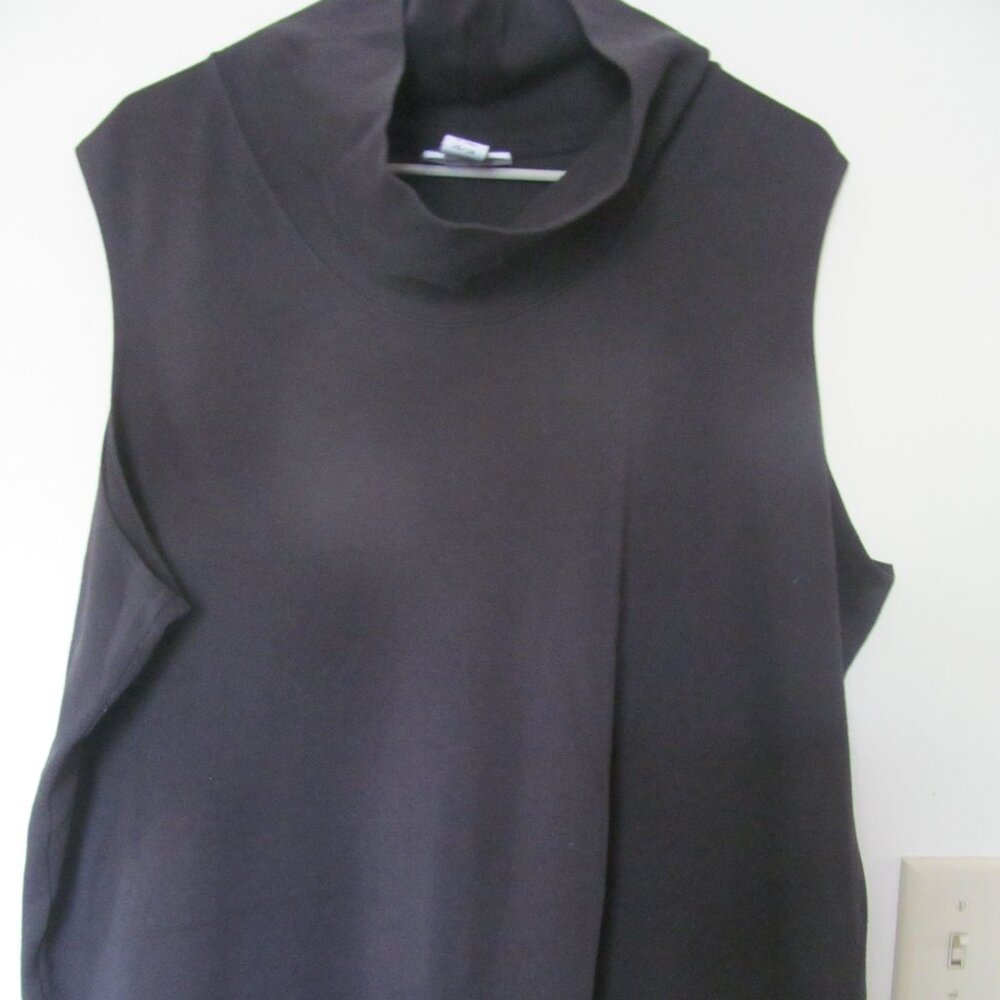 Avenue Black Mock Turtleneck Size 26/28